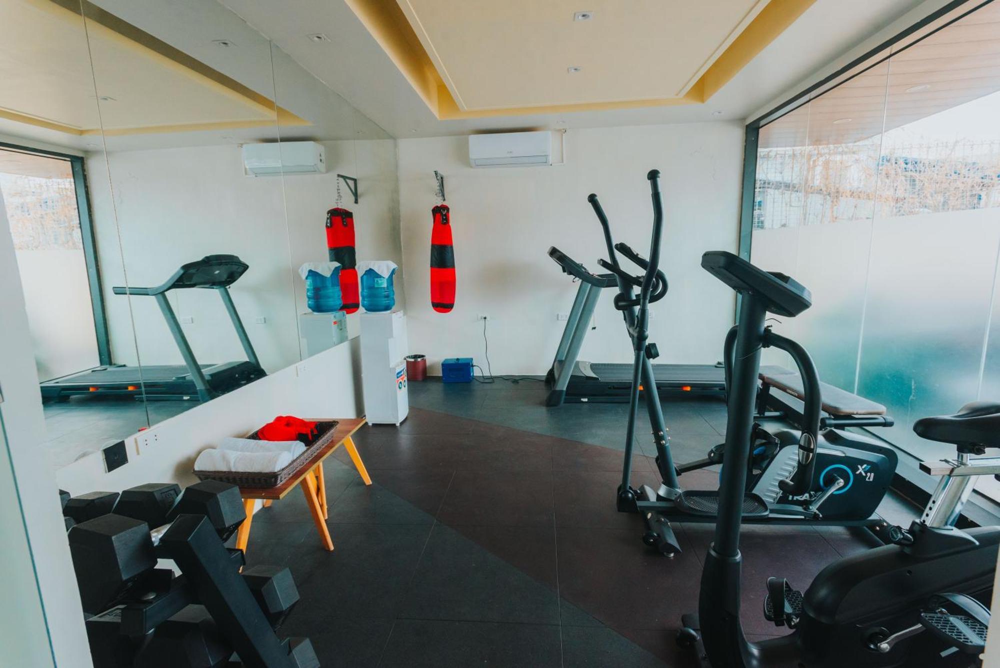 Surestay Studio By Best Western Clarkview Angeles City Exterior foto